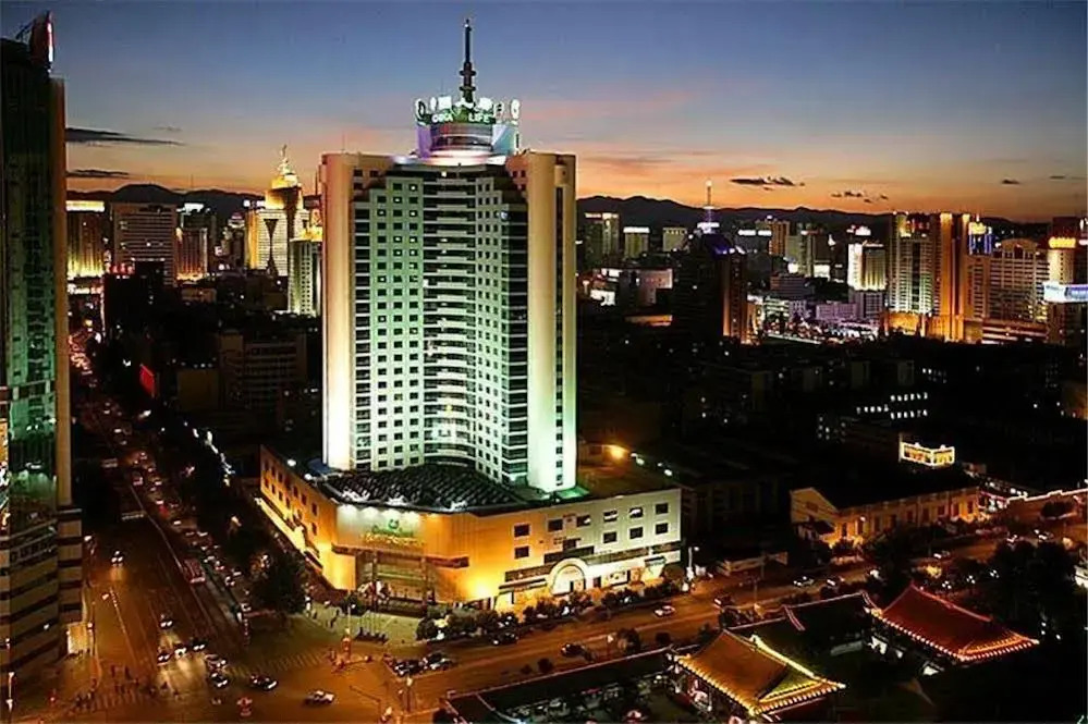 Kunming Green Land Hotel