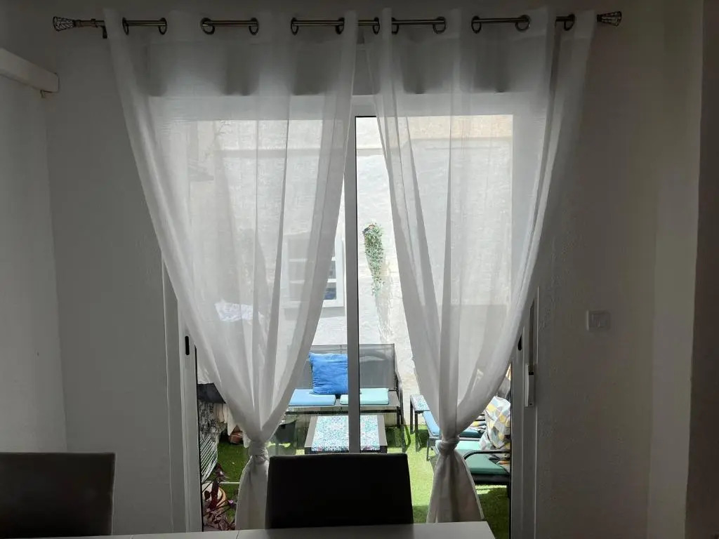 Lovely 4-bed Cottage in Las Chapas Marbella
