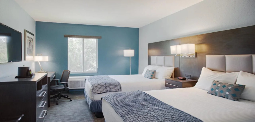 Iris Garden Inn