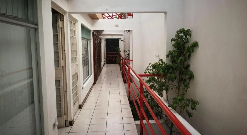 Hotel Hojarascas