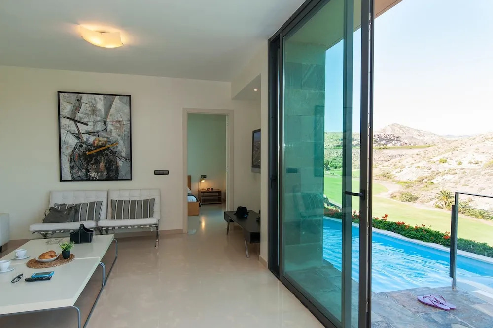 Villa mit Pool Los Lagos 16
