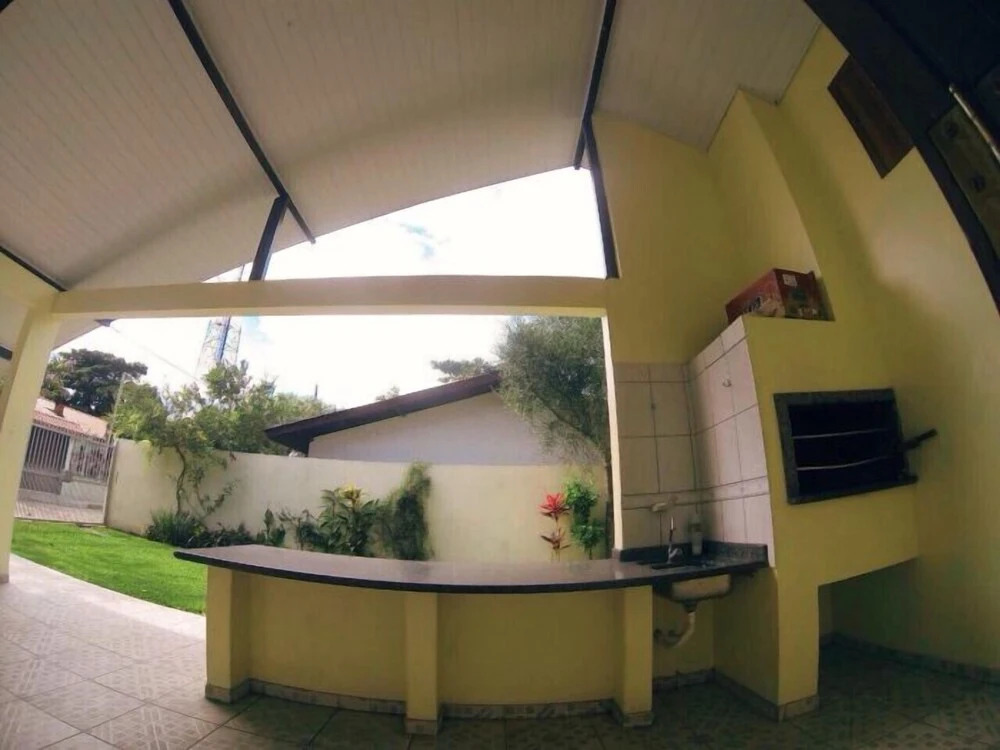 6 Bedroom House - 205