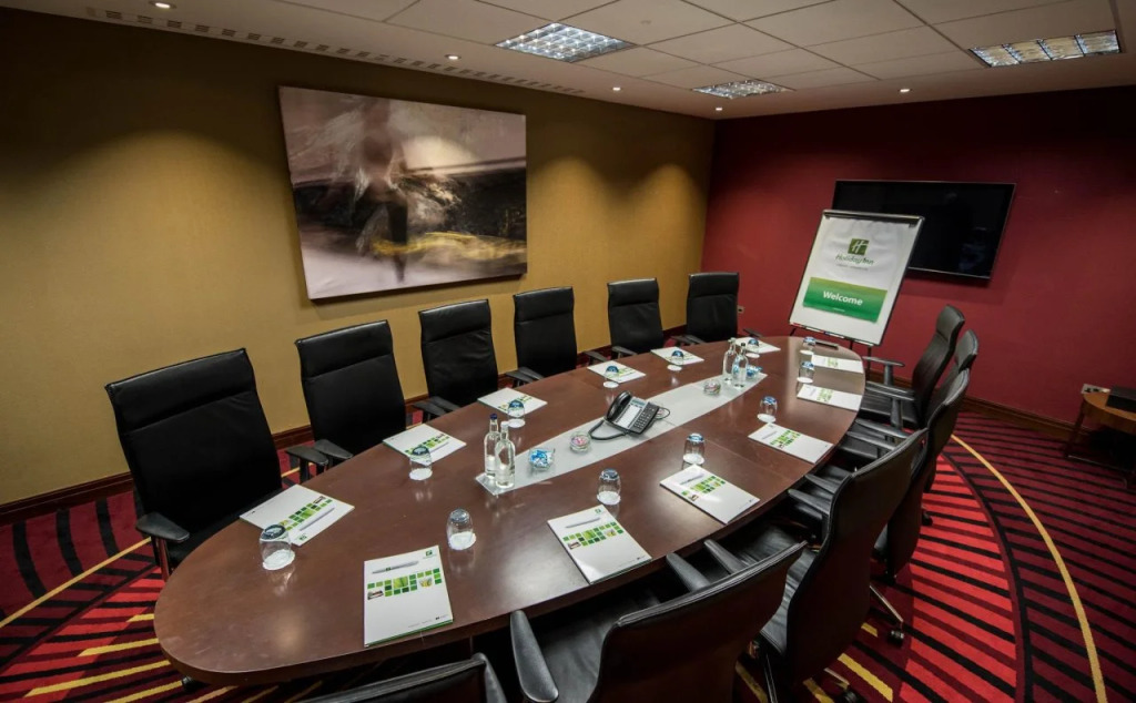 Holiday Inn London Kensington High St. by IHG