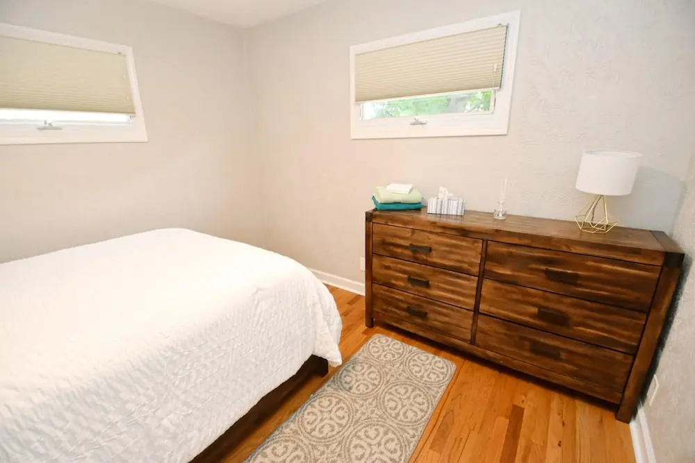 Remodeled Home 1 Mile From Notre Dame 1150