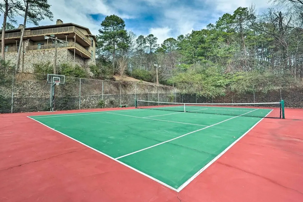 Views & Pool Access: Quaint Condo in Hot Springs!
