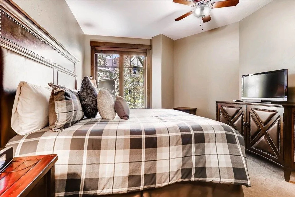 Luxury 3 Bedroom Breckenridge Vacation Rental with Mountain Views Steps from Historic Main Street