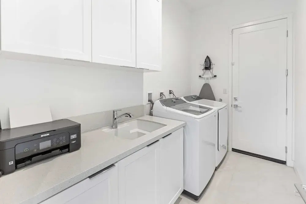Lumen at Tahquitz: New Build With Pool, Fire Pit & Designer Interiors