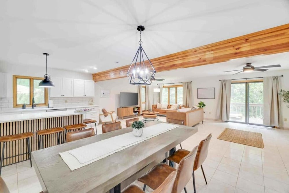 A Family Woodland Retreat