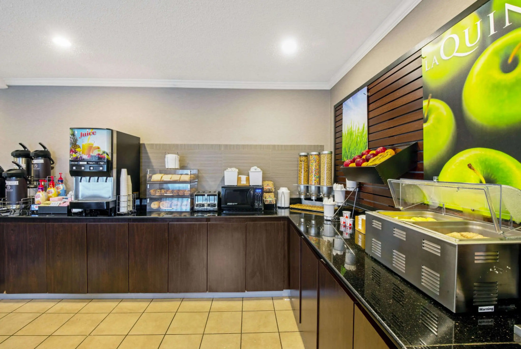 La Quinta by Wyndham Harrisburg Airport Hershey