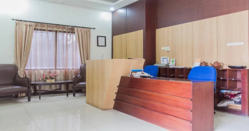 Pratidina Hotel by RedDoorz