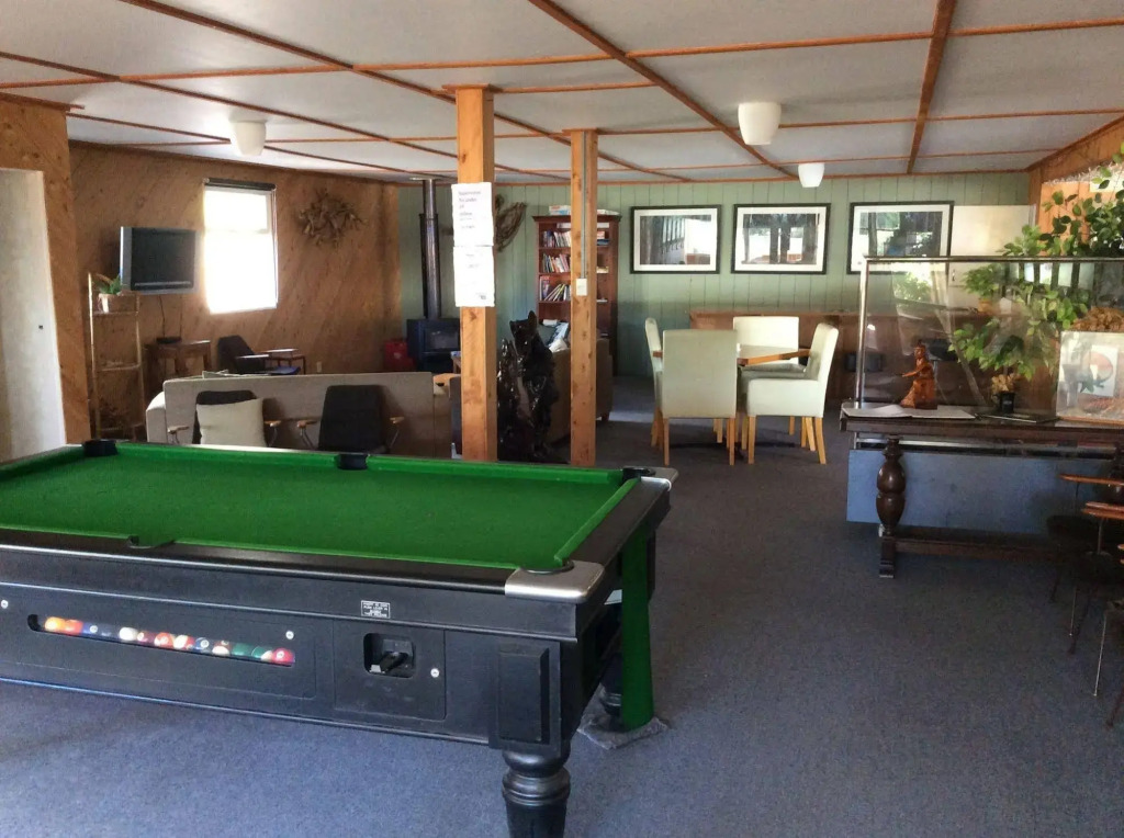Hicks Bay Lodge