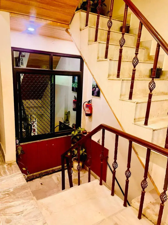 Hotel Hitam Rishikesh 2Min Walk to Parmarth Niketan Aashram ,Vanprastha Aashram