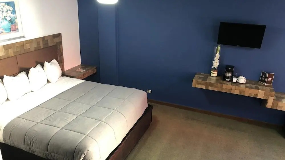 HOTEL BUGAMBILIAS