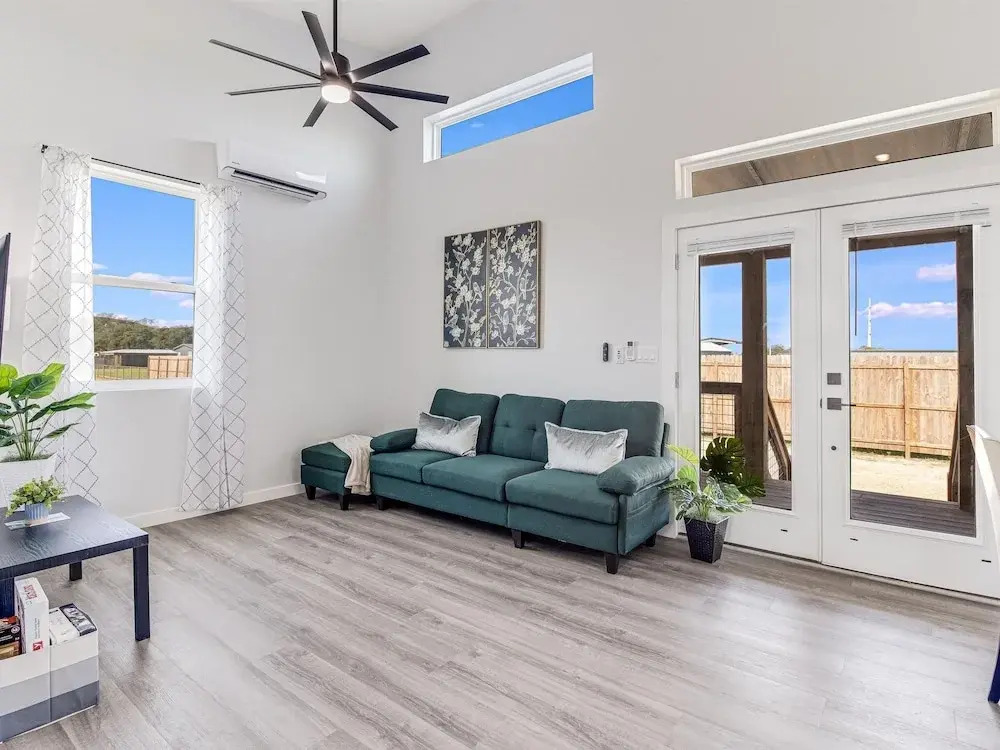 The Blue Flower 2 Bedroom Home