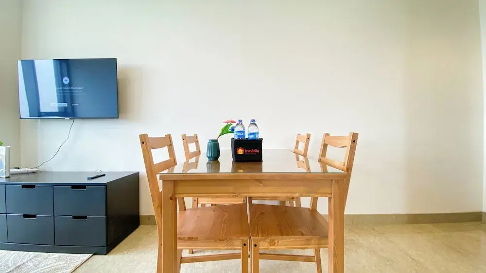 Homey And Cozy Stay 1Br Branz Bsd City Apartment