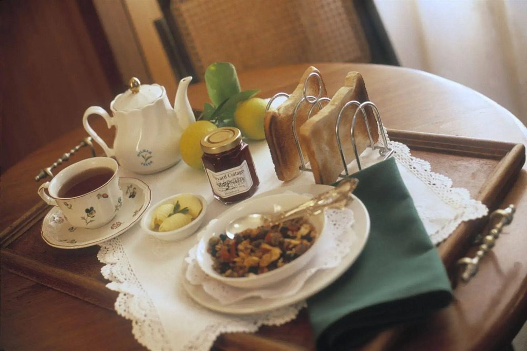 Vineyard Cottages & Cafe