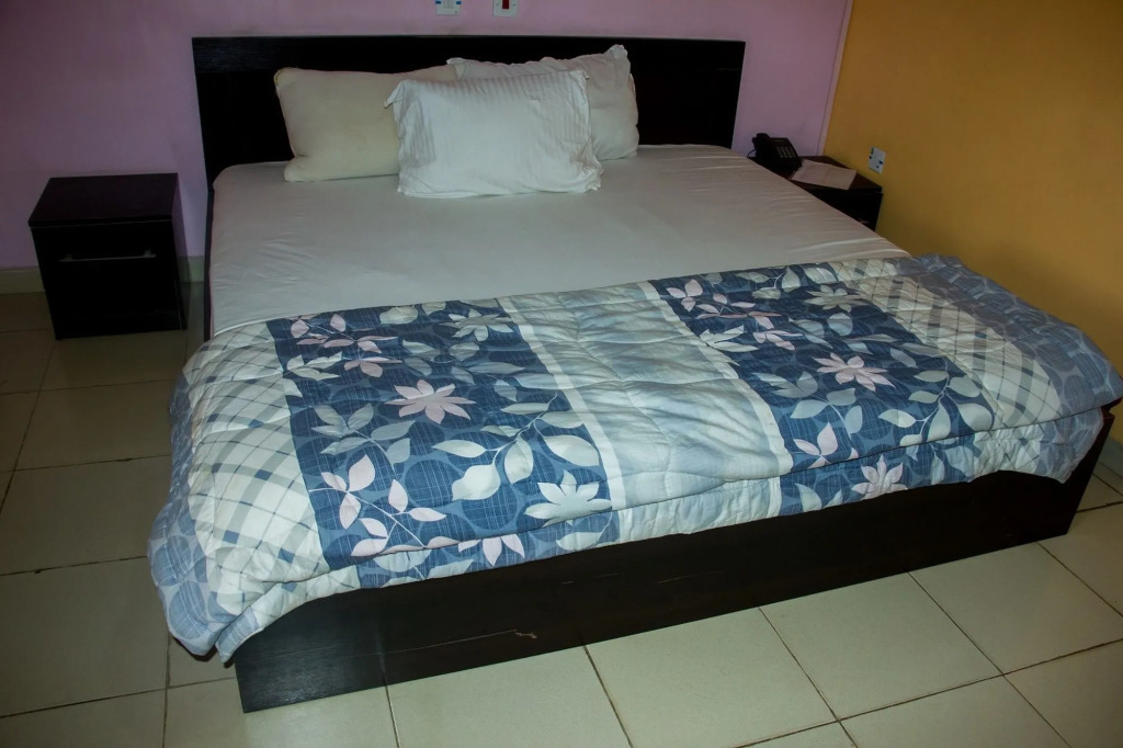 Masbat De Kings Hotel
