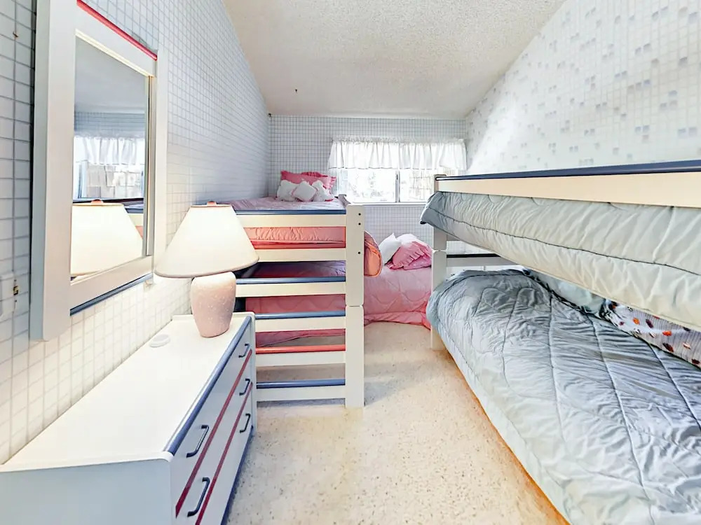 336al238 3 Bedrooms 2.5 Bathrooms Condo