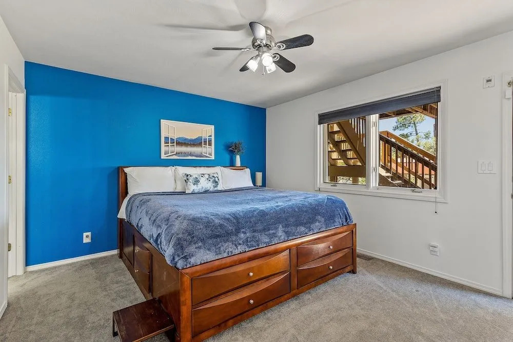 Sinagua Heights Flagstaff 4 Bedroom Home by RedAwning