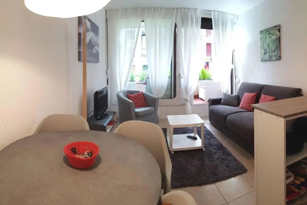 HENDAYE PLAGE,Location studio tout confort, 4 Personnes à 150 m de la plage