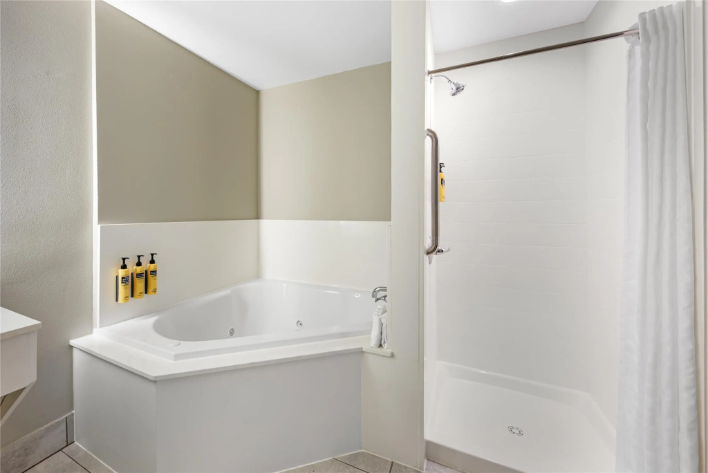 Best Western Plus Georgetown Inn & Suites