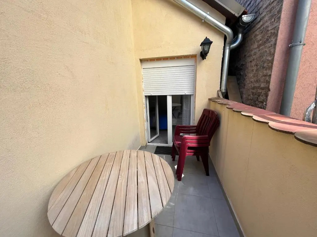 Maison Neuve Chaleureuse Pour 1 a 4 Personnes