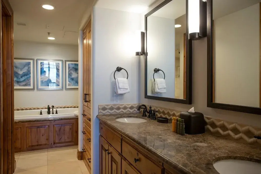 Grand Lodge - 3 Bedroom Condo Deluxe #408 - Ski-in/out by Deer Valley Resort