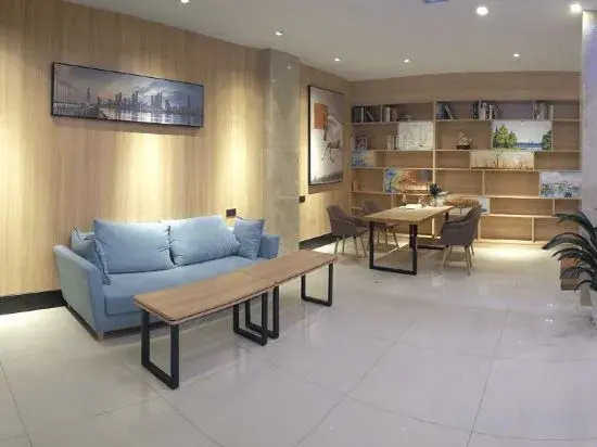 Chengzi Hotel (Gao'an Pengtai Department Store)