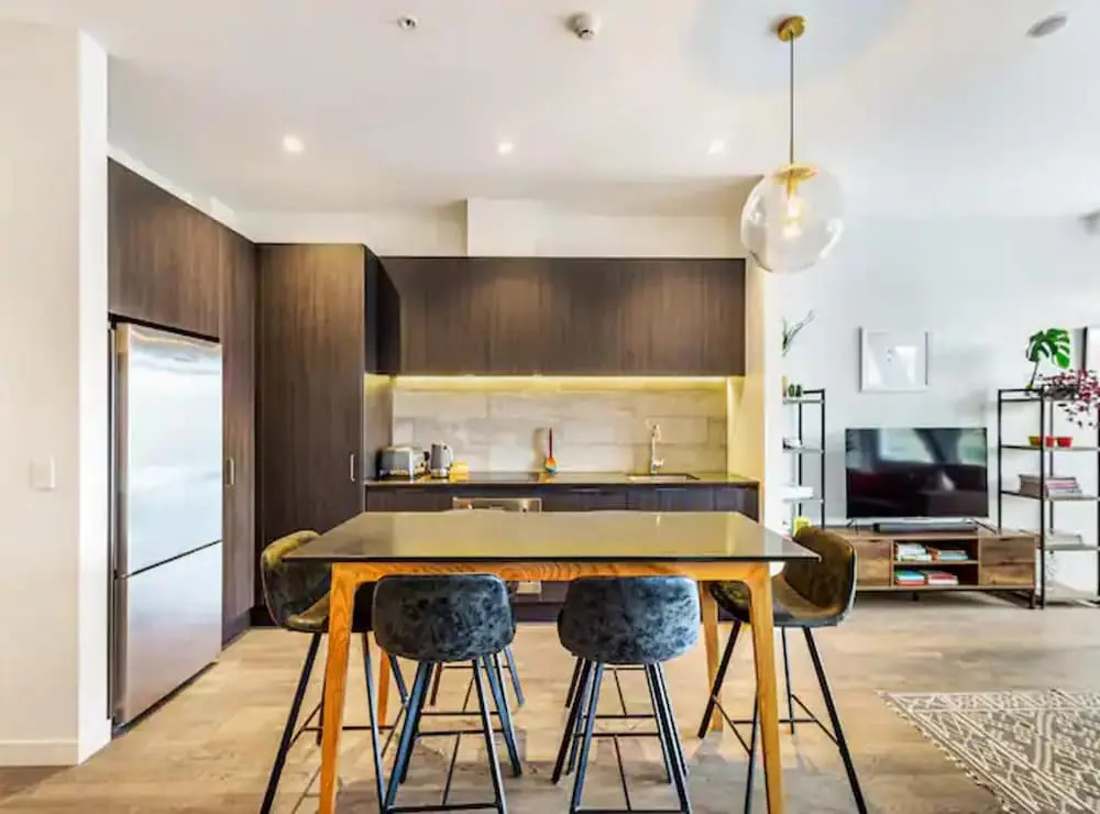 Modern Living In Prime Location!