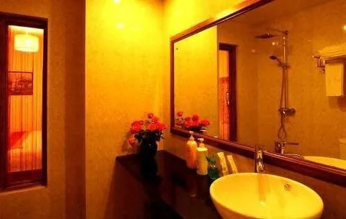 Lijiang Nalan Inn