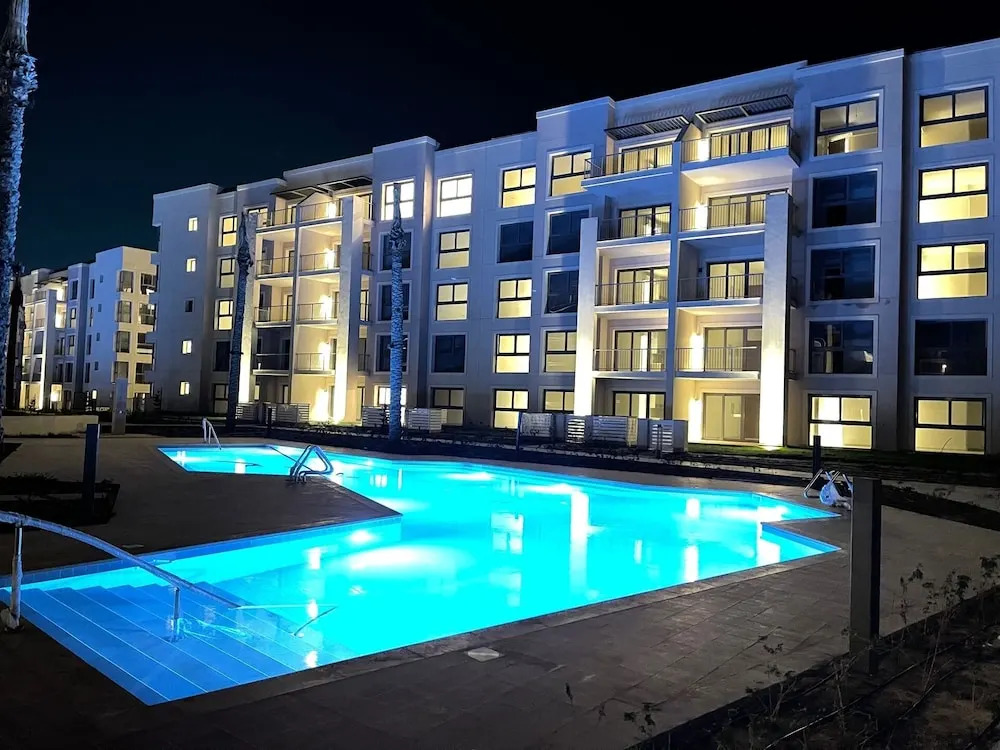 Marassi 1 bedroom with garden in marina