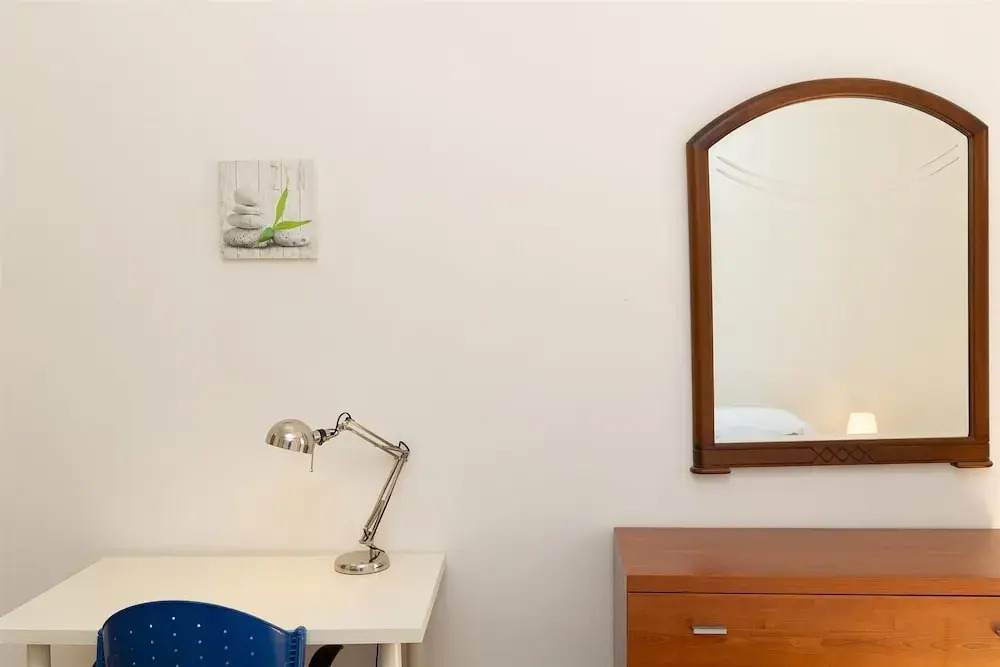 Rental in Rome Jenner Apartment