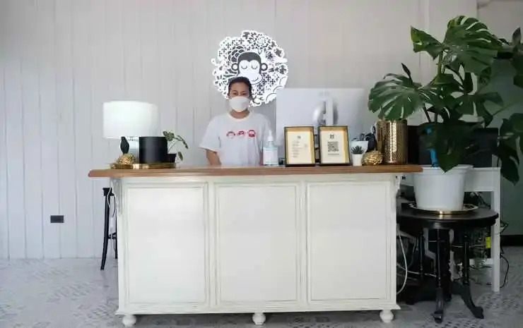 Blu Monkey Boutique Bangsaen