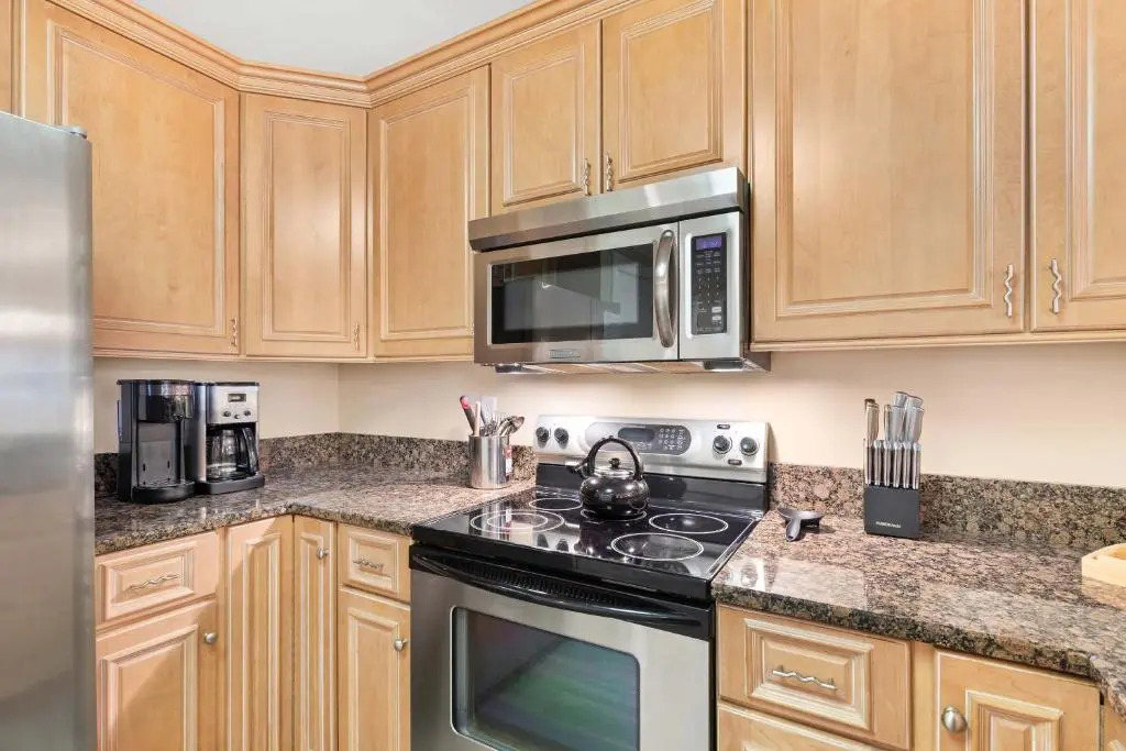 Brass Rail 118 Tybee Vacation Rentals