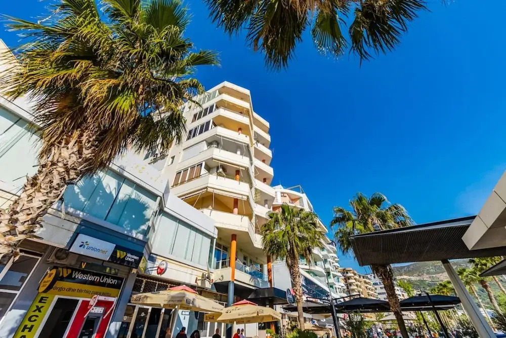 Sun Sea 1BR Apartment