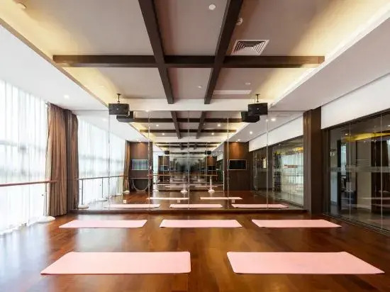 Zhenru Hotel