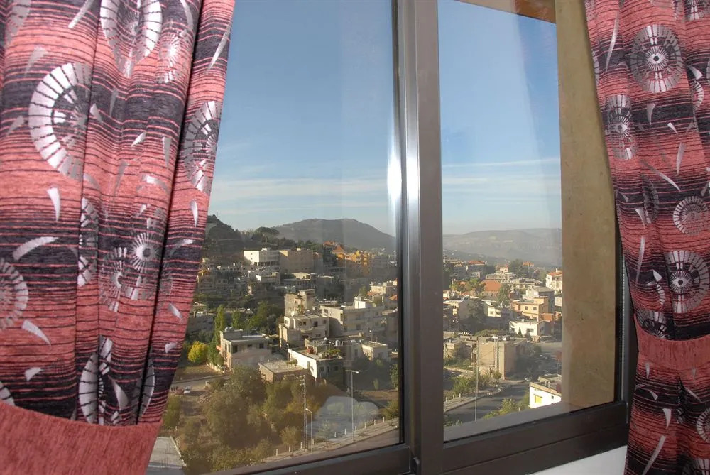 Iris Flower Hotel