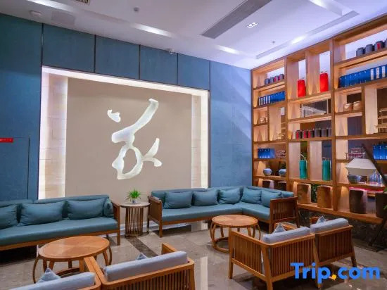 Zhongyi Grand Hotel