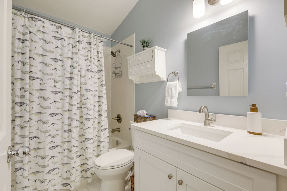 5 Mi to Stuart Beach! Home w/ Pet-friendly Yard