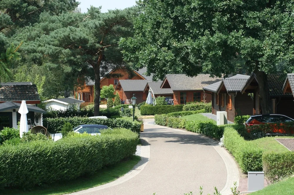 Well Furnished Chalet with Garden near Brunssummerheide