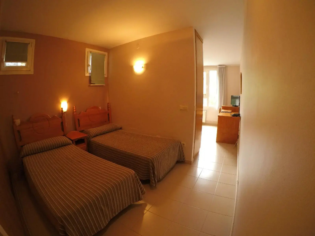 Somriu Hotel Vall Ski