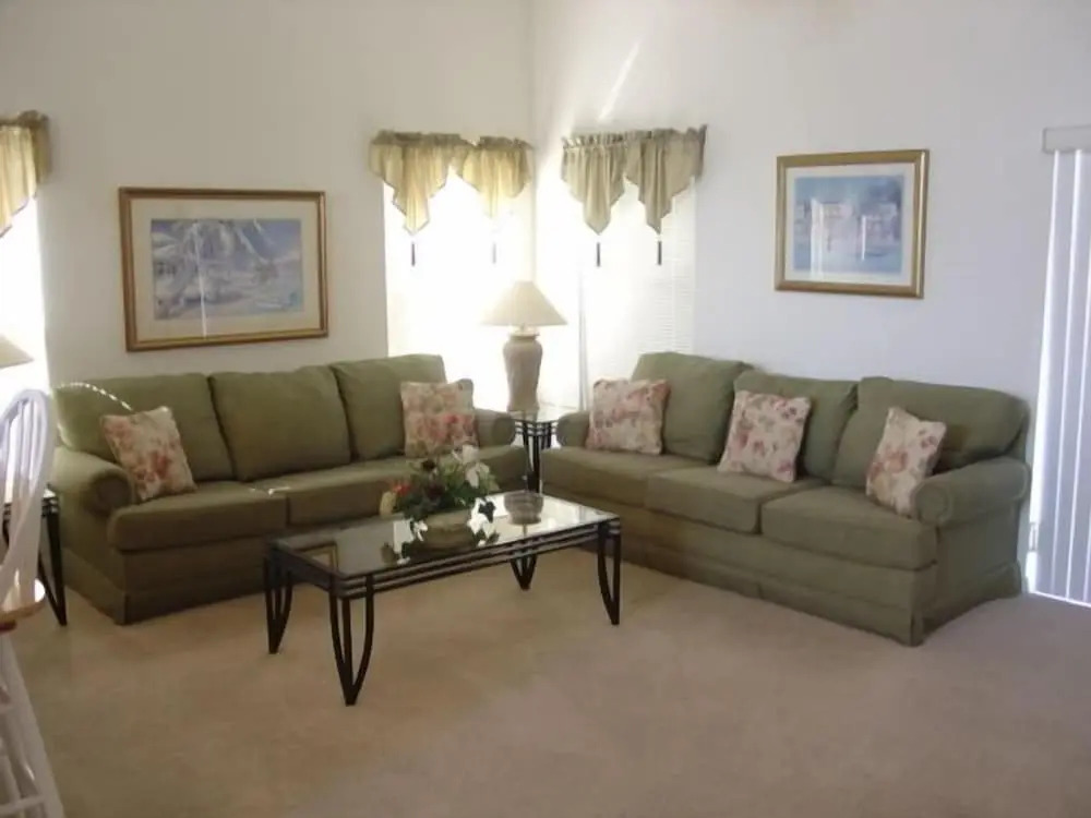Ahr123 - Hampton Lakes - 5 Bed 3 Baths Villa