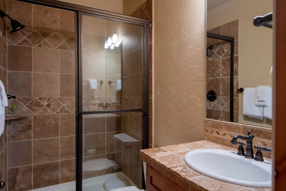 The Timbers 4o-3 Bedroom Condo