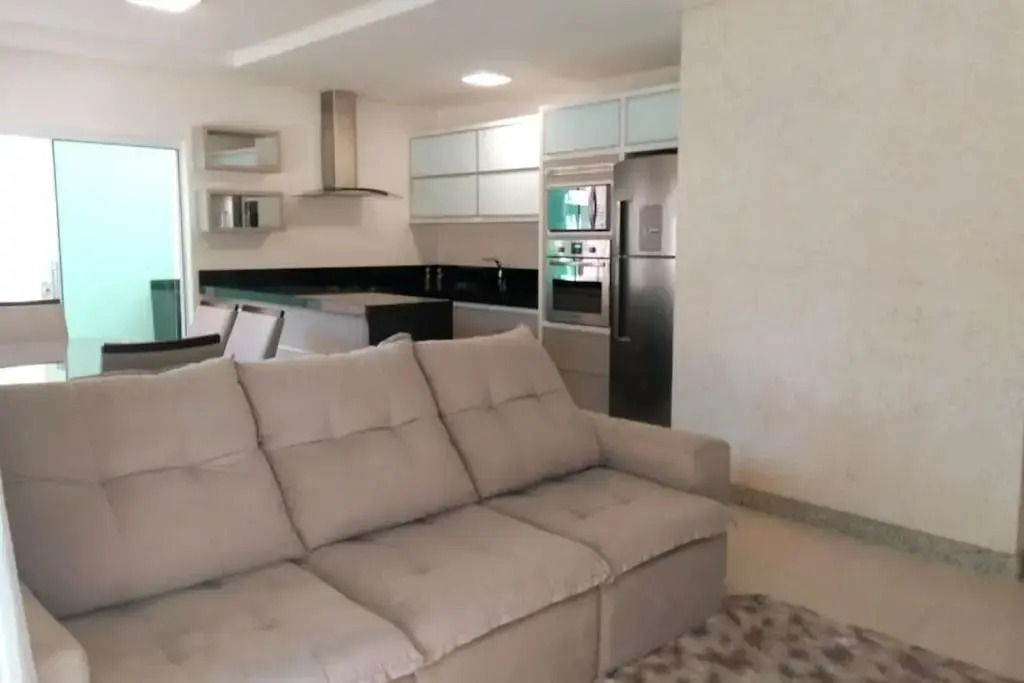 Casa a poucos passos da praia - cod 113