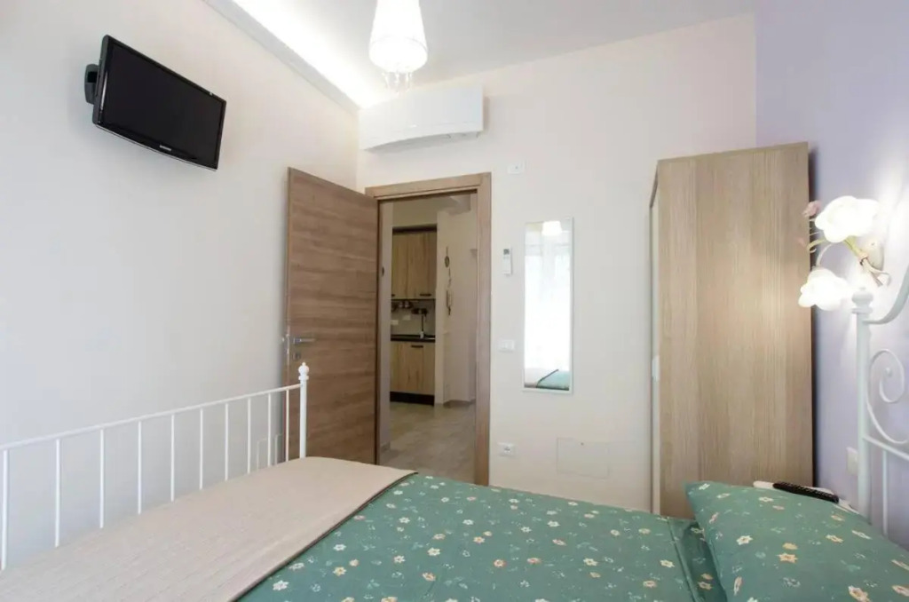 Romano's Suite