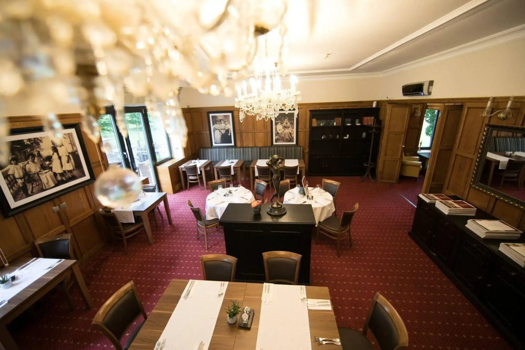 Hotel Golfi
