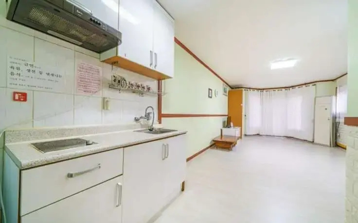 Yangyang Seorakdaemunteo Pension