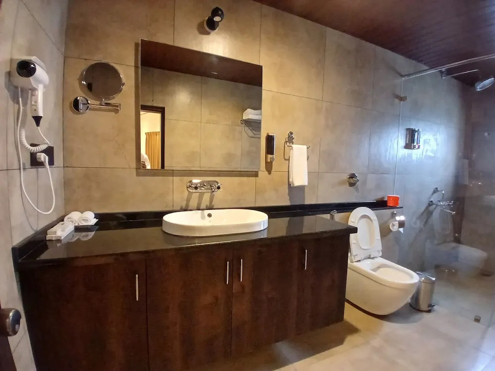 Quad Club, Nandi Hills