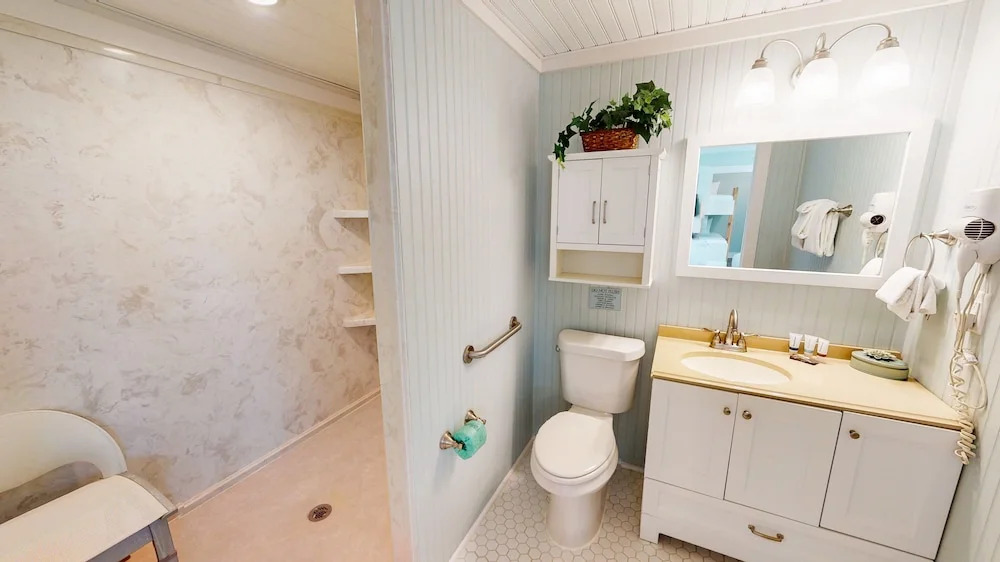 Recently Updated Home w/ Private Pier/boat Slip