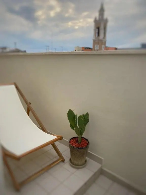 Suite 168